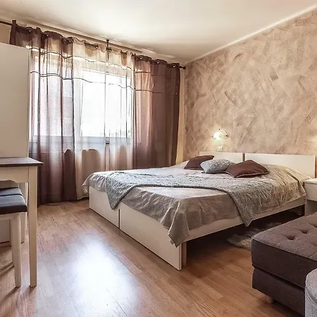Sisi Apartment *
